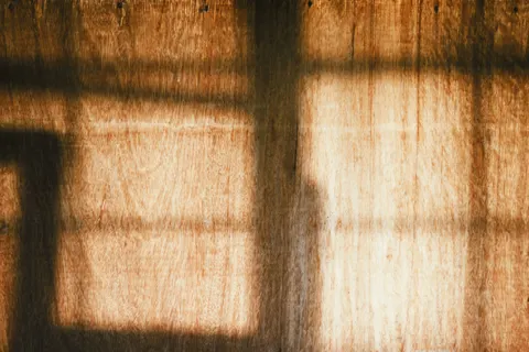 Window Light 4K Wallpaper · minimal · 3840×2560
