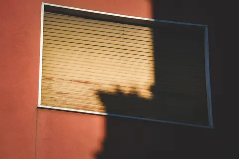 Fensterlicht 4K Hintergrundbild · minimal · 3840×2560