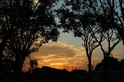 सूर्यास्त की छाया आकृति 4K वॉलपेपर · sunset · 3840×2560