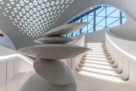 Spiral Staircase 4K Wallpaper · architecture · 3840×2560