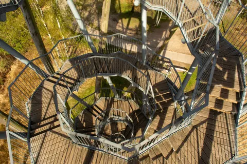 Spiral Merdiven 4K Duvar Kağıdı · architecture · 3840×2560