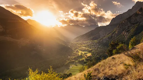 Papel de parede Montanhas ao por do sol 4K · sunset · 3840×2160