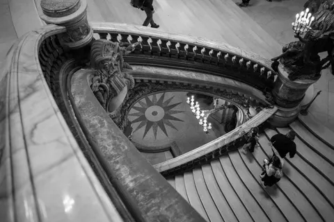 Spiral Merdiven 4K Duvar Kağıdı · architecture · 3840×2563