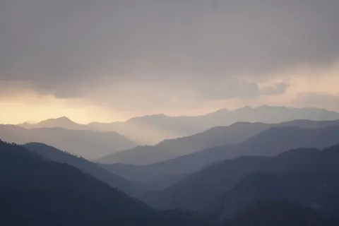 夕阳山景 4K壁纸 · sunset · 3840×2561