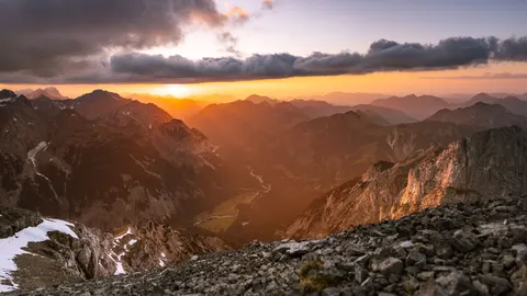 Papel de parede Montanhas ao por do sol 4K · sunset · 3840×2160