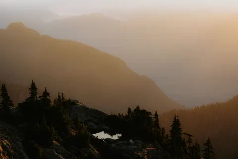 Tapeta Góry o Zachodzie Słońca 4K · sunset · 3840×2560