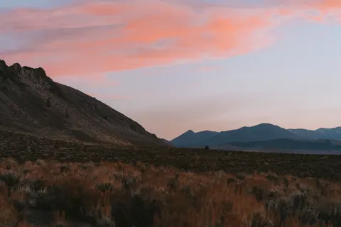 सूर्यास्त के समय पहाड़ 4K वॉलपेपर · sunset · 3840×2560