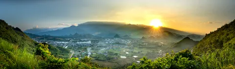 Sfondo Montagne al Tramonto 4K · sunset · 3840×1128