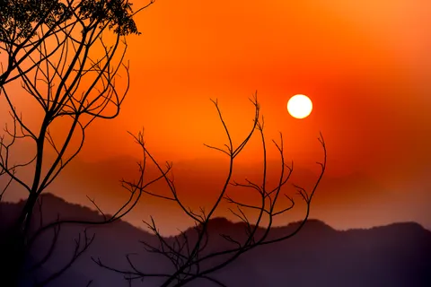 夕阳山景 4K壁纸 · sunset · 3840×2560