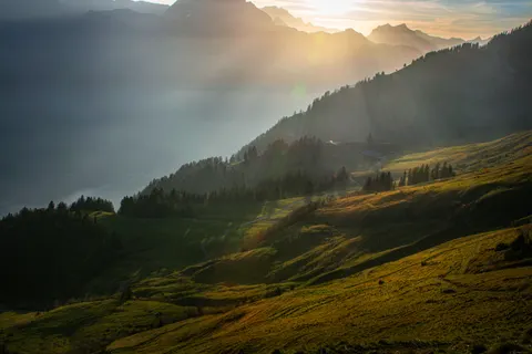 Papel de parede Montanhas ao por do sol 4K · sunset · 3840×2560