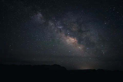 Galaxie am Nachthimmel 4K Hintergrundbild · space · 3840×2560