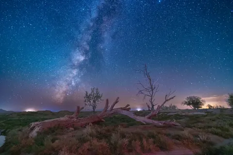 银河夜空 4K壁纸 · space · 3840×2560