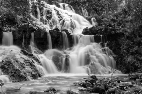 Sfondo Cascata di Seta 4K · waterfall · 3840×2560