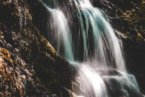 Forest Waterfall 4K Wallpaper · waterfall · 3840×2560
