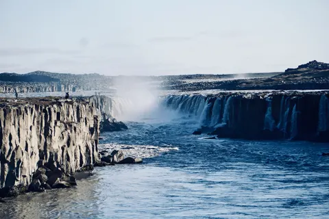 冰島瀑布 4K桌布 · waterfall · 3840×2560