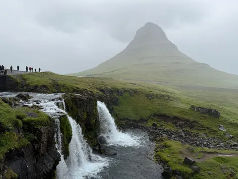 والپیپر آبشارهای ایسلند با کیفیت 4K · waterfall · 3840×2880