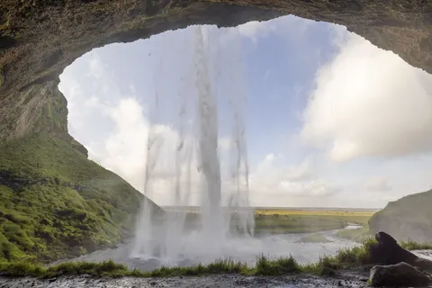 والپیپر آبشارهای ایسلند با کیفیت 4K · waterfall · 3840×2561