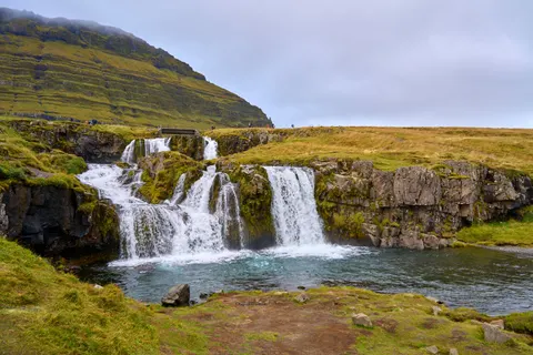والپیپر آبشارهای ایسلند با کیفیت 4K · waterfall · 3840×2560