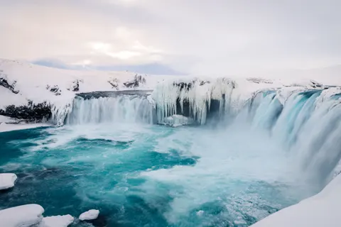 Hình nền Thác Nước Iceland 4K · waterfall · 3840×2563