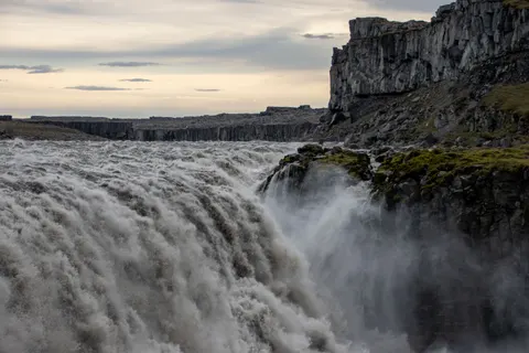 Hình nền Thác Nước Iceland 4K · waterfall · 3840×2560