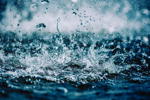 Rain Drops 4K Wallpaper · nature · 3840×2560
