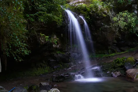 İpeksi Şelale 4K Duvar Kağıdı · waterfall · 3840×2560