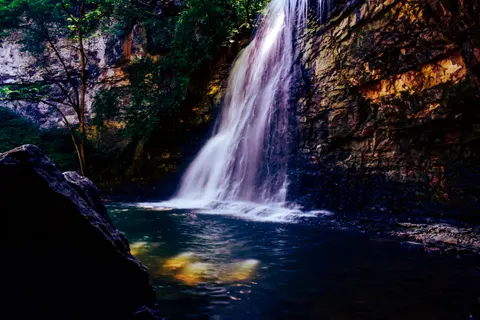 Silky Waterfall 4K Wallpaper · waterfall · 3840×2560