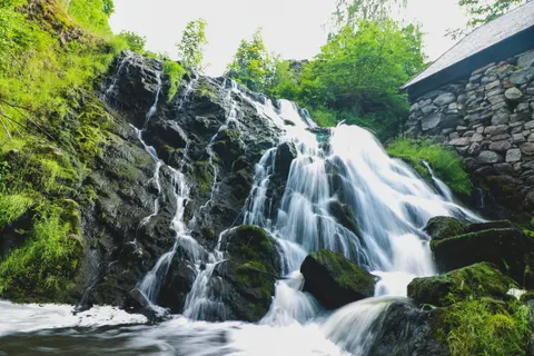 Sfondo Cascata di Seta 4K · waterfall · 3840×2560