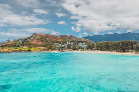 열대 해변 4K 배경화면 · ocean · 3840×2558