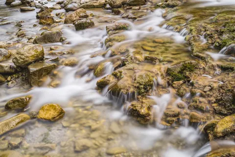 Sfondo Cascata di Seta 4K · waterfall · 3840×2560