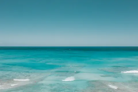 Tapeta Tropikalna Plaża 4K · ocean · 3840×2558