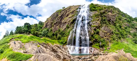 Wallpaper Air Terjun Tebing 4K · waterfall · 3840×1729