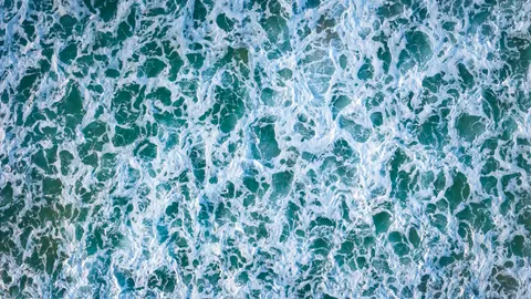 Ocean Waves 4K Wallpaper · ocean · 3840×2160