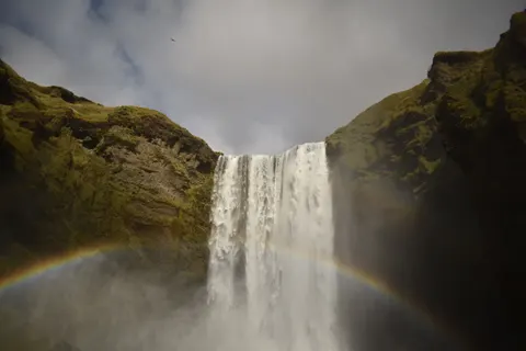 冰島瀑布 4K桌布 · waterfall · 3840×2560