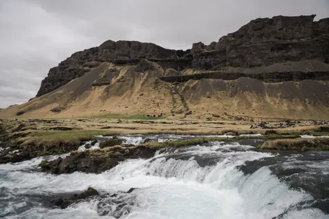 Hình nền Thác Nước Iceland 4K · waterfall · 3840×2561