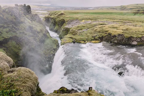 والپیپر آبشارهای ایسلند با کیفیت 4K · waterfall · 3840×2560