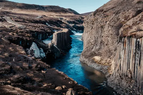 आइसलैंड झरने 4K वॉलपेपर · waterfall · 3840×2560