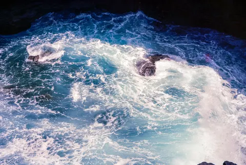 Meereswellen 4K Hintergrundbild · ocean · 3840×2588