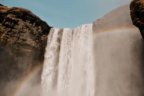 والپیپر آبشارهای ایسلند با کیفیت 4K · waterfall · 3840×2560