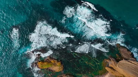 Ocean Waves 4K Wallpaper · ocean · 3840×2160