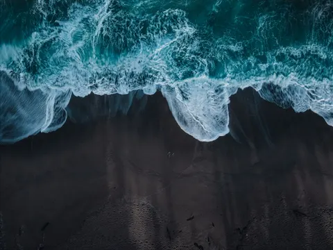 Ocean Waves 4K Wallpaper · ocean · 3840×2880