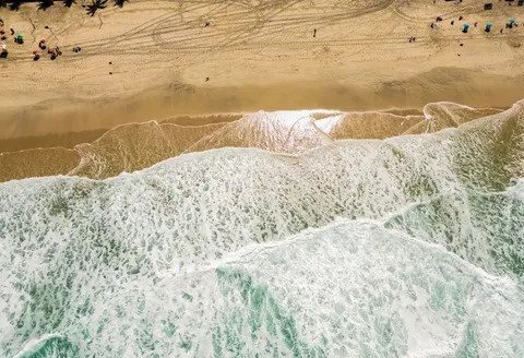 والپیپر امواج اقیانوس با کیفیت 4K · ocean · 3840×2627