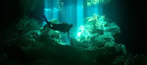 Обои Дайвер 4K · underwater · 3840×1704