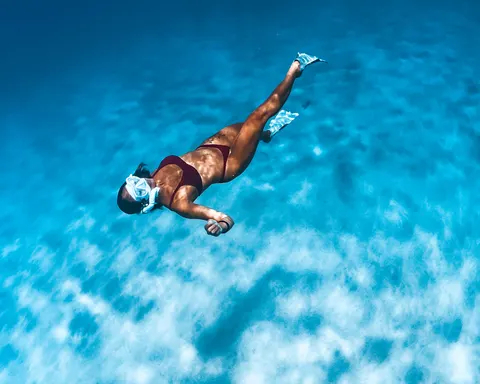 Tapeta Nurek 4K · underwater · 3840×3072