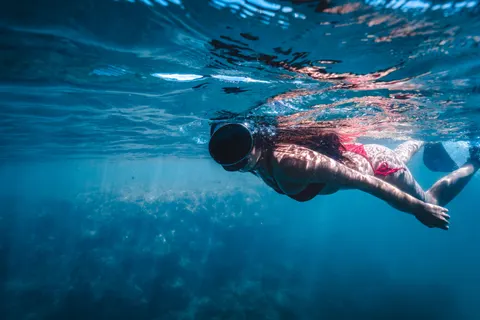 Tapeta Nurek 4K · underwater · 3840×2560