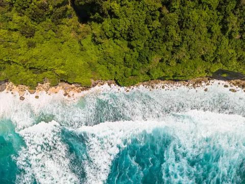 Ocean Waves 4K Wallpaper · ocean · 3840×2880