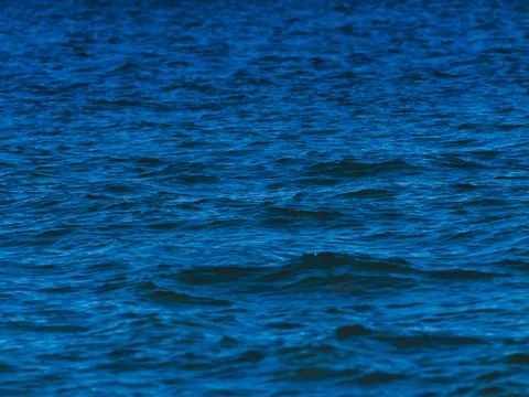 Обои Глубокий синий 4K · underwater · 3840×2880
