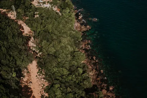 हवाई तटरेखा 4K वॉलपेपर · aerial · 3840×2563
