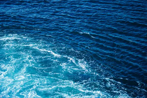 Обои Глубокий синий 4K · underwater · 3840×2560