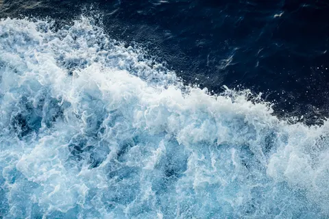 Fondo de pantalla Olas del Océano 4K · ocean · 3840×2560